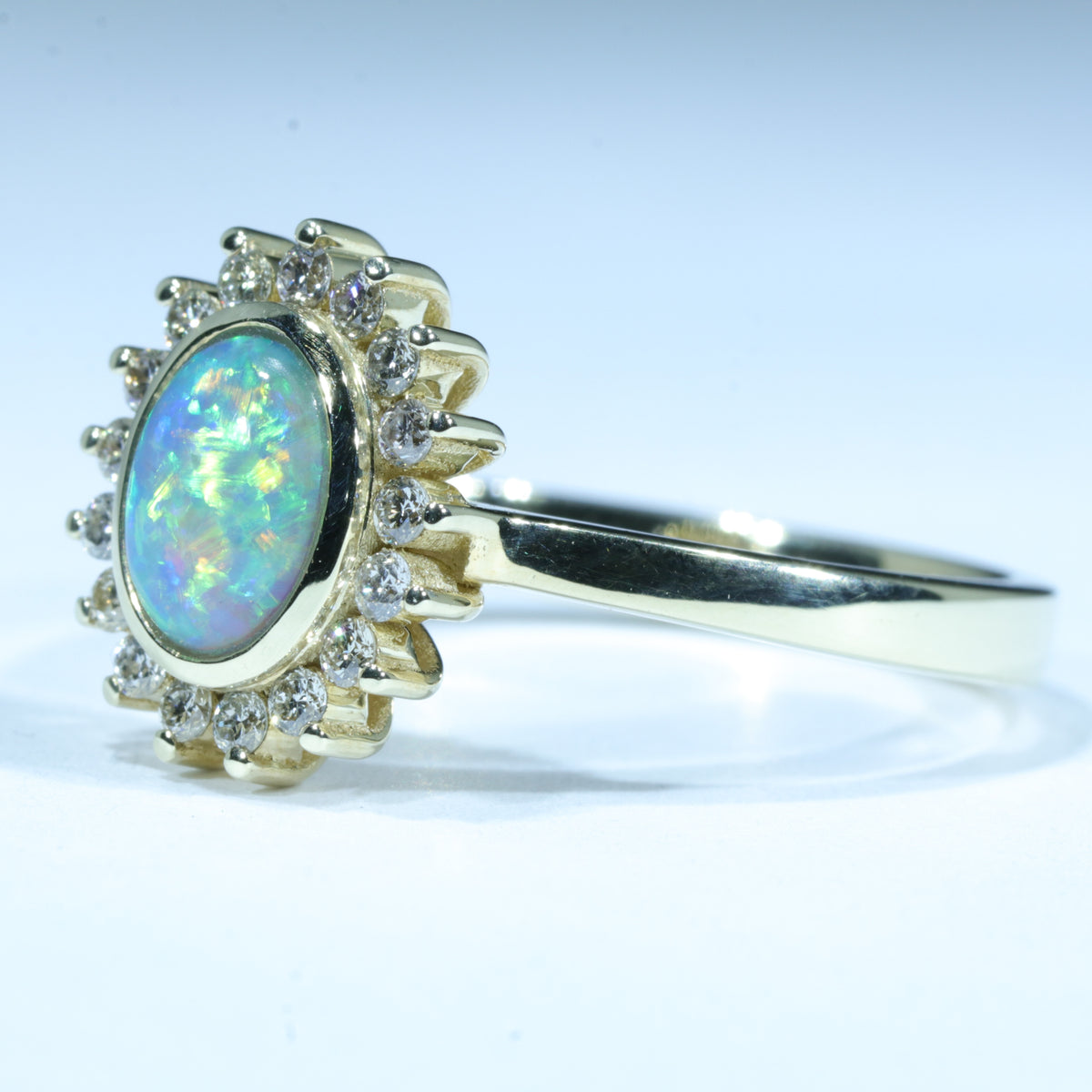 Lightning Ridge Opal Ring - Gold - Diamonds
