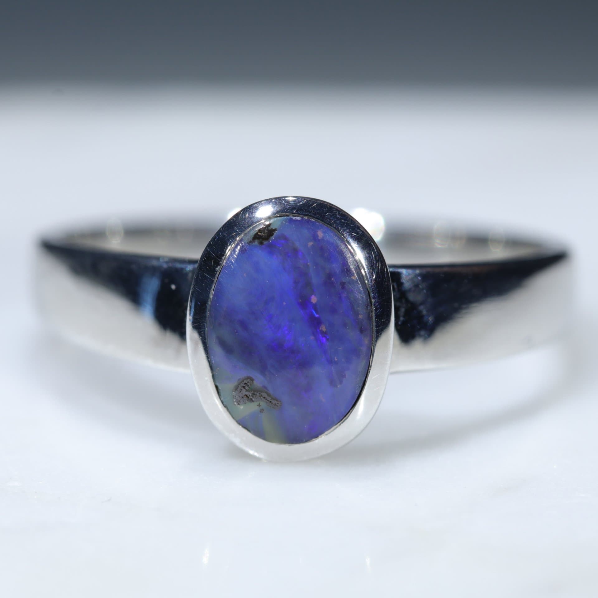 •BOULDER OPAL - OVAL• split band silver ring (size 8.75)