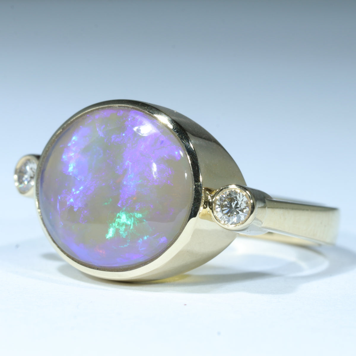 Natural Australian Lightning Ridge Opal Ring - 18k Gold